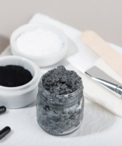 Clarifying Charcoal Face Mask